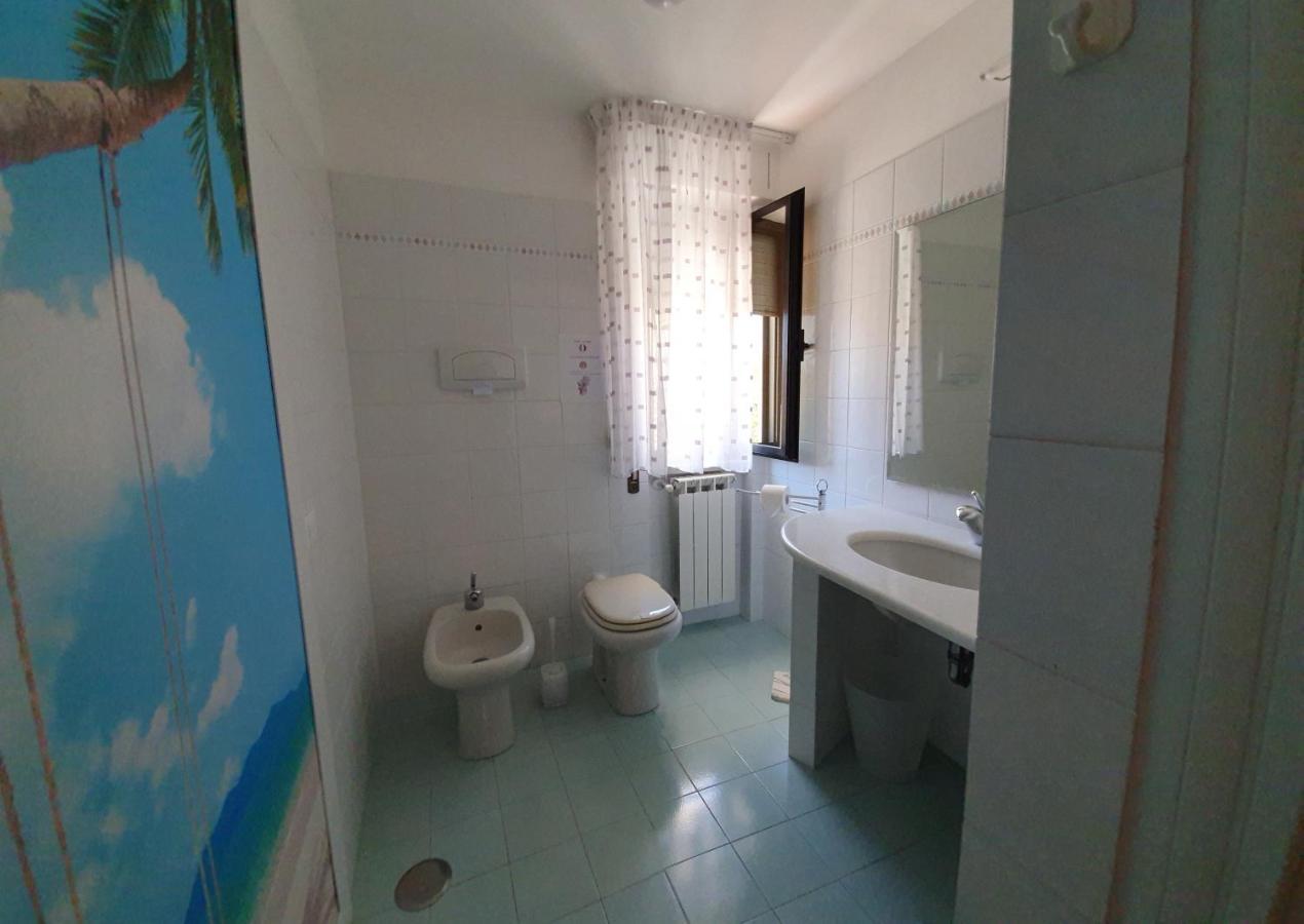 Acquamarina Hotel Civitavecchia Ngoại thất bức ảnh